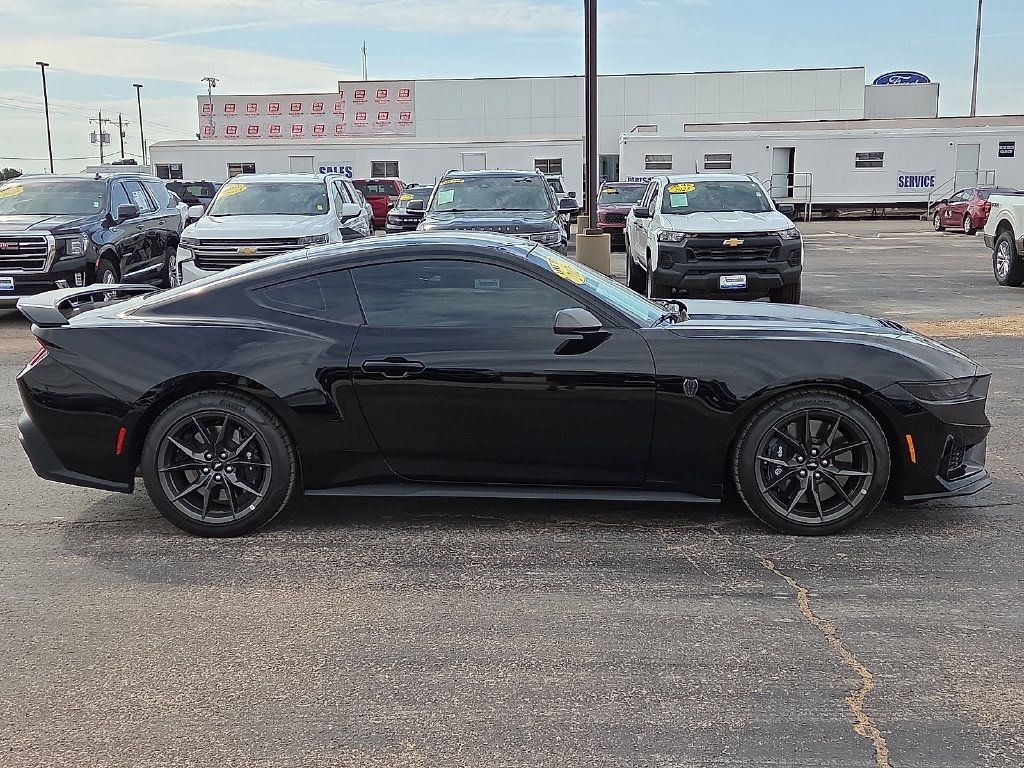 Used 2026 Ford Mustang Dark Horse RWD image 6