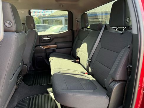 Used 2020 Chevrolet Silverado 1500 RST w/ RST Value Package AWD/4WD image 17