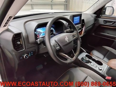 Used 2024 Ford Bronco Sport Outer Banks w/ Tech Package AWD/4WD image 11