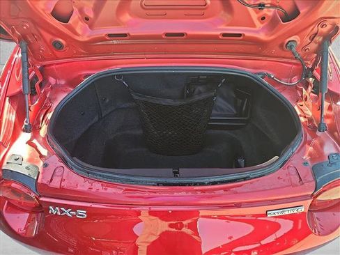 Used 2021 MAZDA MX-5 Miata RF Grand Touring image 21