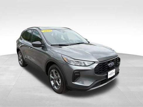 Used 2025 Ford Escape ST-Line AWD/4WD image 8