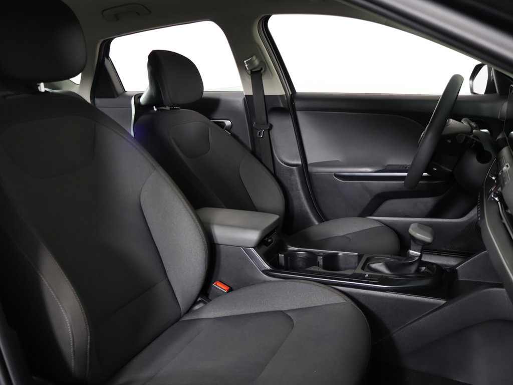 Used 2025 Kia K4 FWD image 26