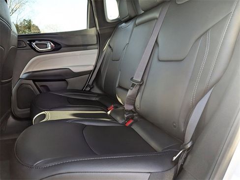 New 2026 Jeep Compass Limited image 30