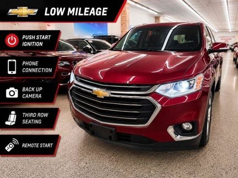 Used 2019 Chevrolet Traverse LT FWD image 1