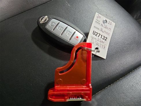 Used 2023 Nissan Murano SV image 32