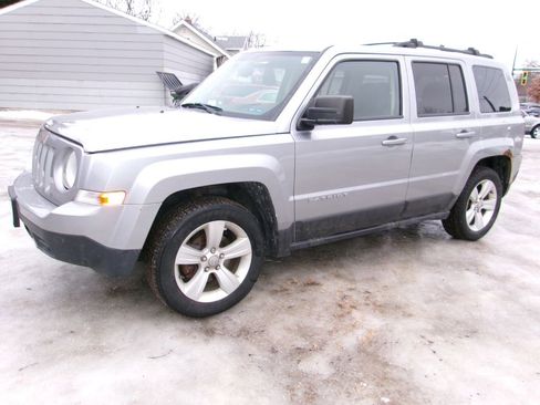 Used 2014 Jeep Patriot Latitude image 4