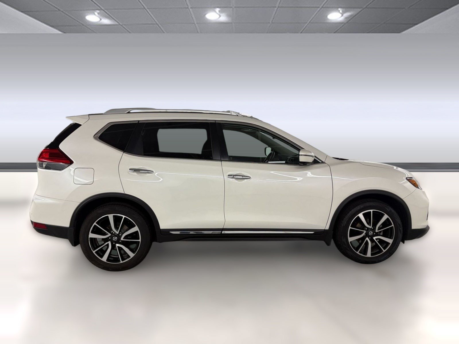 Used 2017 Nissan Rogue SL w/ SL Premium Package FWD image 8