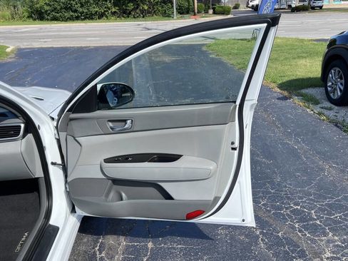 Used 2016 Kia Optima EX image 30