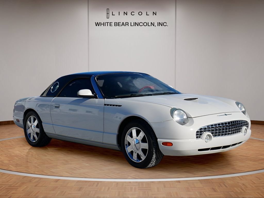 Used 2002 Ford Thunderbird RWD image 3