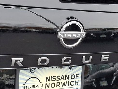New 2026 Nissan Rogue SV w/ SV Premium Package image 11