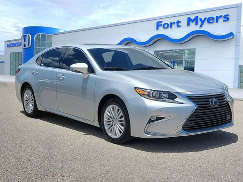 Used 2017 Lexus ES 350 w/ Premium Package FWD image 1