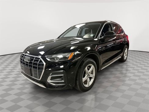 Used 2023 Audi Q5 2.0T Premium w/ Convenience Package image 6