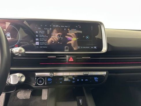 Used 2023 Hyundai Ioniq 6 SEL image 21