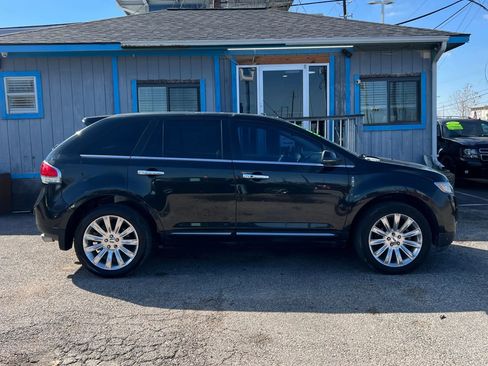 Used 2012 Lincoln MKX FWD image 5