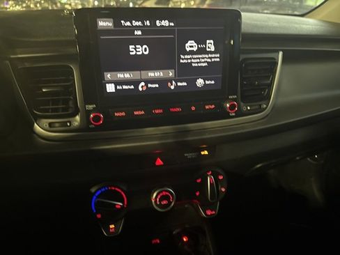 Used 2023 Kia Rio LX image 20