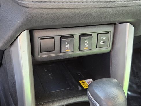 Used 2023 Toyota Corolla Cross XLE w/ Convenience Package image 22