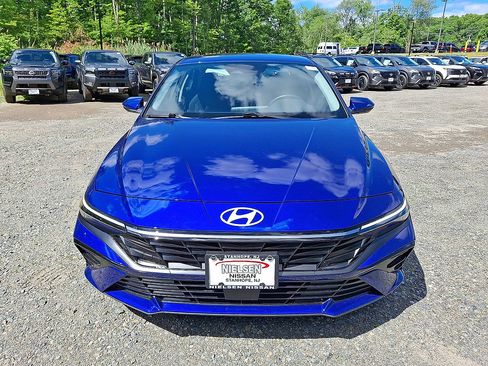 Used 2025 Hyundai Elantra SEL w/ Cargo Package FWD image 29