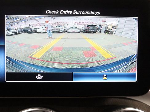 Used 2020 Mercedes-Benz C 300 4MATIC Sedan image 32