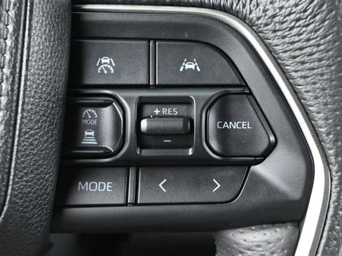 Used 2024 Toyota Tacoma TRD Sport AWD/4WD image 7