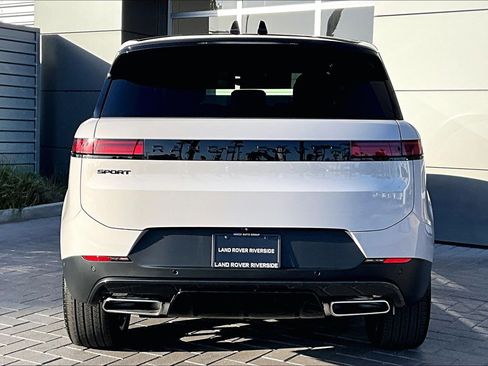 New 2026 Land Rover Range Rover Sport SE AWD/4WD image 4