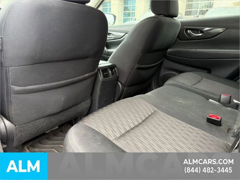 Used 2017 Nissan Rogue S image 9