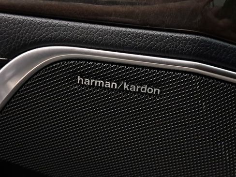 Used 2013 Mercedes-Benz SL 550 image 15