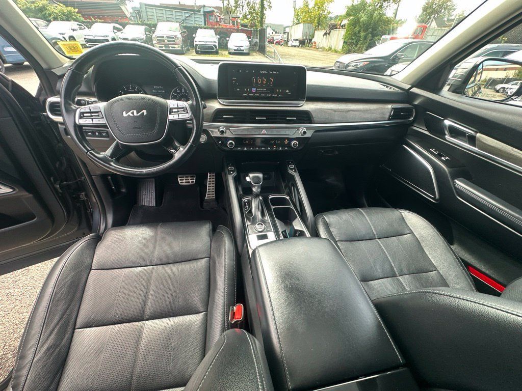 Used 2022 Kia Telluride SX w/ Nightfall Edition Package AWD/4WD image 25