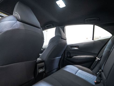 Used 2024 Toyota Corolla SE w/ SE Package image 28