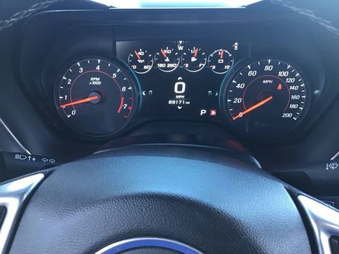 Used 2016 Chevrolet Camaro SS RWD image 21