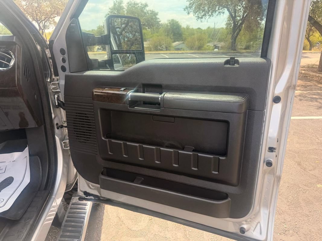 Used 2015 Ford F350 Platinum AWD/4WD image 19
