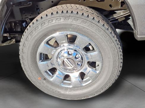 New 2026 Ford F250 Lariat w/ Chrome Package image 5