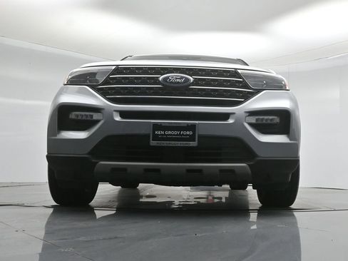 Used 2022 Ford Explorer XLT w/ Equipment Group 202A image 48