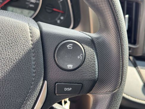 Used 2015 Toyota RAV4 XLE AWD/4WD image 18