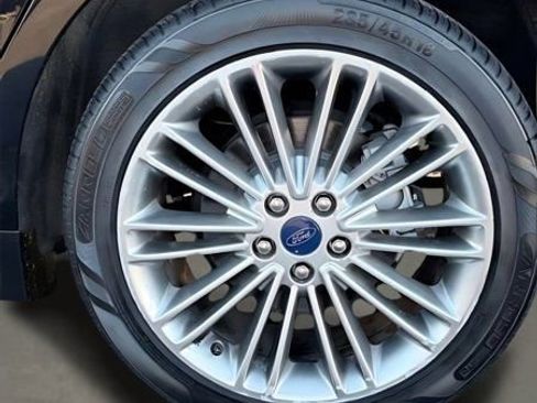 Used 2016 Ford Fusion SE w/ Equipment Group 202A image 8