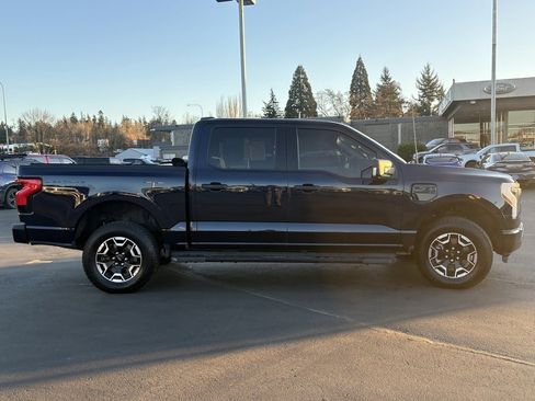 Certified 2022 Ford F150 Lightning XLT image 4