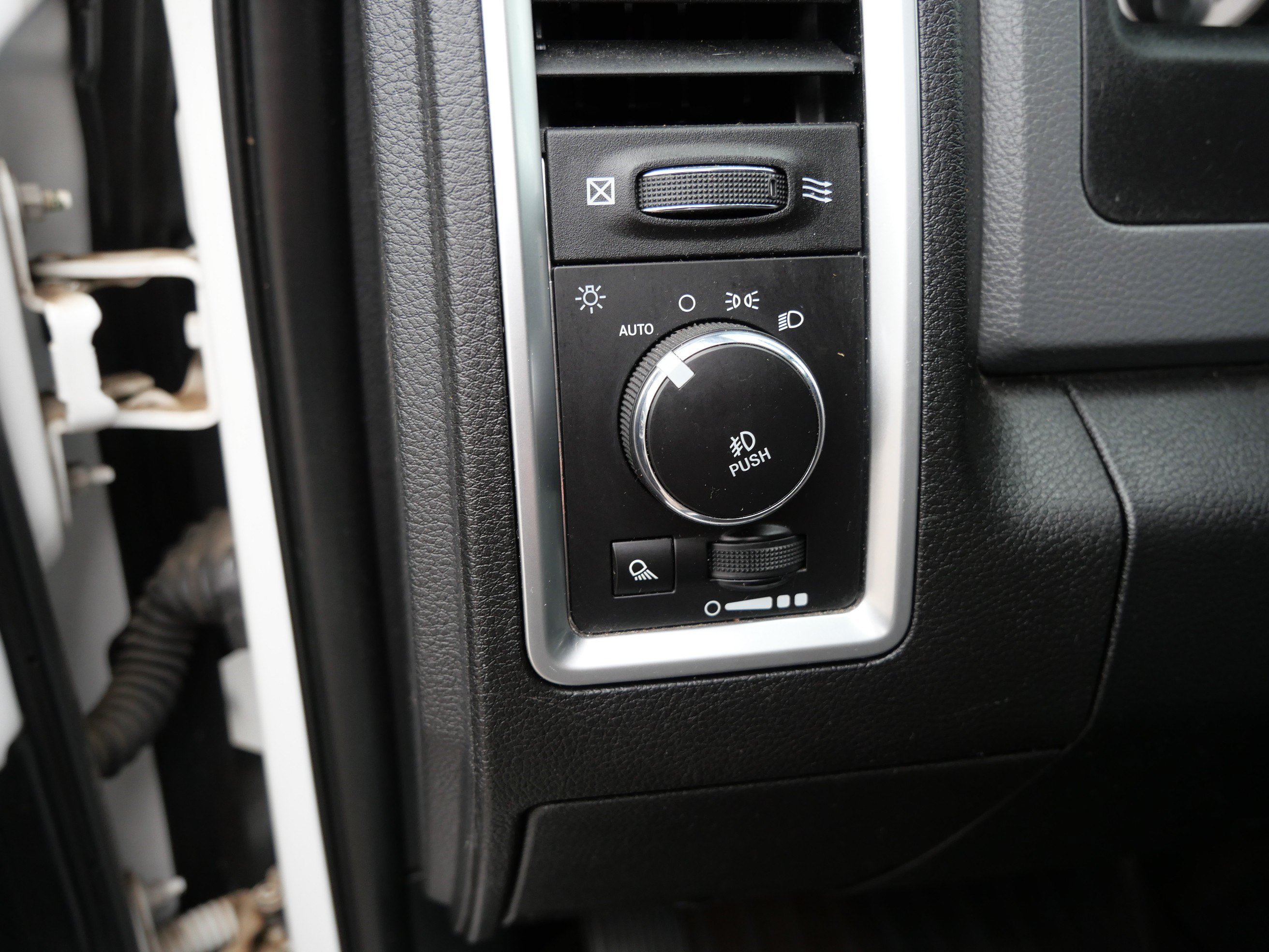 Used 2017 RAM 3500 Big Horn AWD/4WD image 26