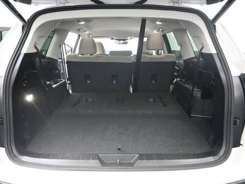 Used 2025 Subaru Ascent Premium AWD/4WD image 28