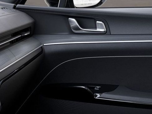 New 2025 Kia K5 GT-Line image 26