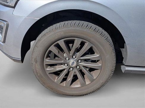 Used 2020 Ford Expedition Max Limited w/ Equipment Group 301A image 15