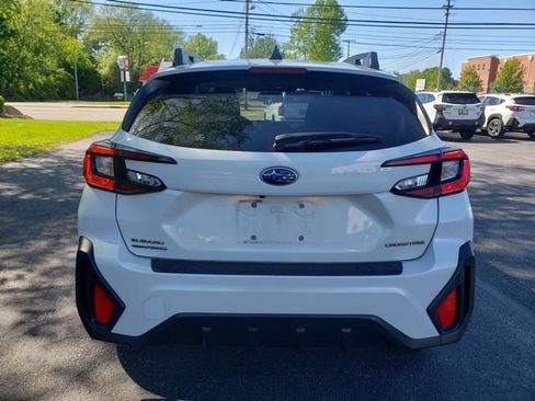 Used 2024 Subaru Crosstrek 2.0i Premium AWD/4WD image 4