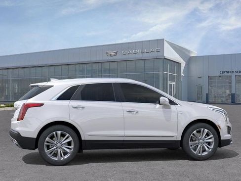 Certified 2025 Cadillac XT5 Premium Luxury AWD/4WD image 29