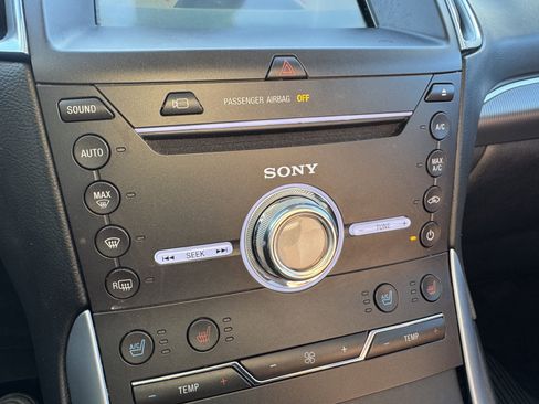 Used 2018 Ford Edge Titanium w/ Equipment Group 302A image 27