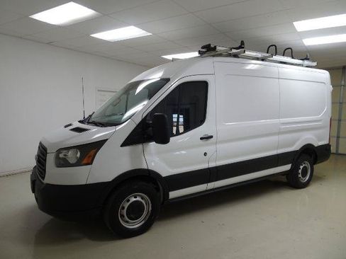 Used 2019 Ford Transit 250 148 Medium Roof RWD image 3
