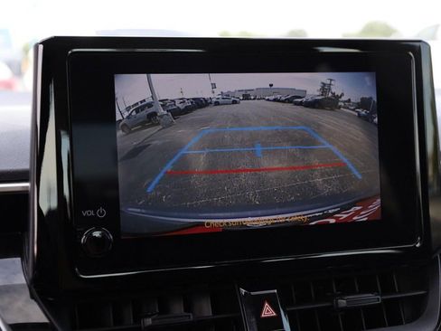 Used 2025 Toyota Corolla LE FWD image 15