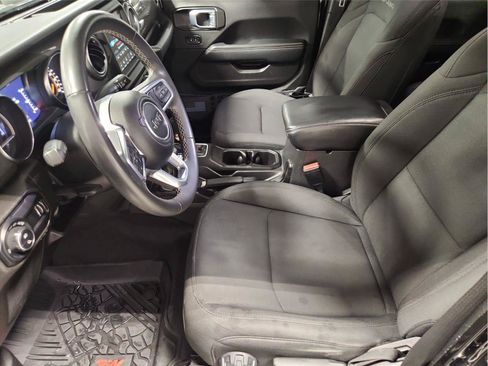 Used 2023 Jeep Gladiator Overland AWD/4WD image 19