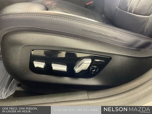 Used 2018 BMW 530i xDrive AWD/4WD image 25