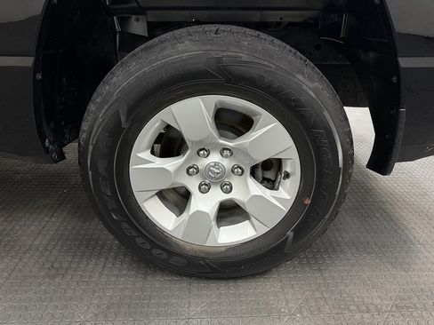 Used 2023 RAM 1500 Big Horn image 11