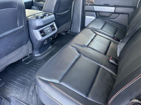 Used 2023 Ford F250 Lariat w/ Lariat Ultimate Package AWD/4WD image 11
