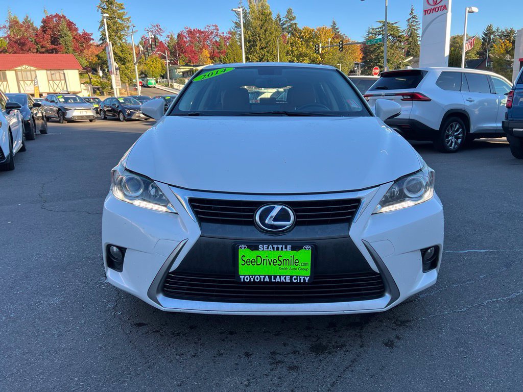 Used 2014 Lexus CT 200h FWD image 2