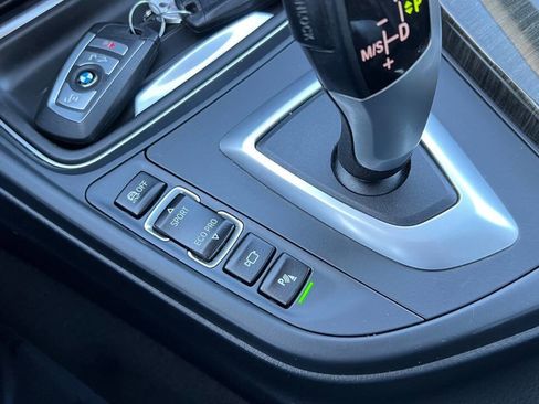 Used 2013 BMW 335i Sedan w/ Technology Pkg image 18